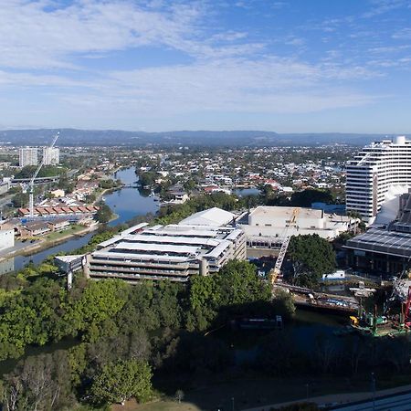 Broadbeach Savannah Resort Exterior foto